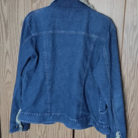 Denim jacket - Picture 2 of 10